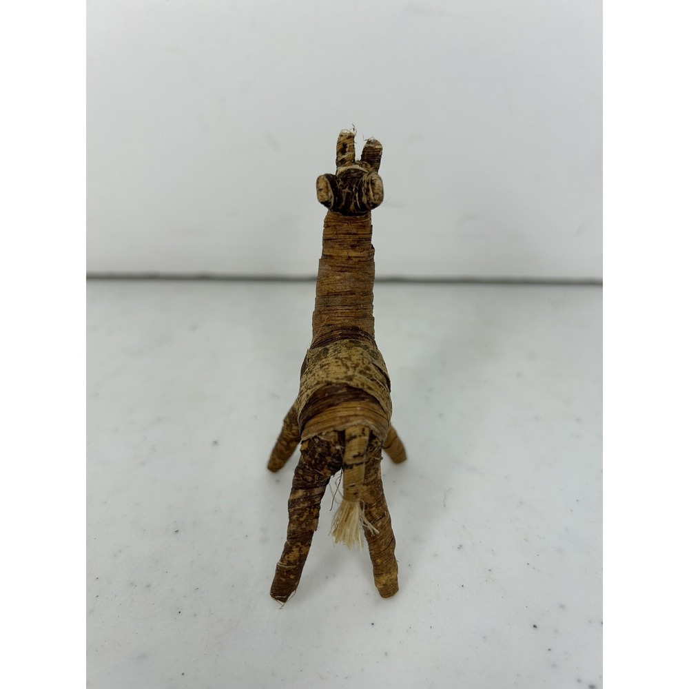 Handcrafted‎ Woven Reed Giraffe Folk Art Ornament Sculpture - Picture 3 of 5